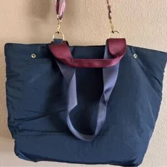 Stella & Dot Zip It Convertible Tote Bag - Picture 3 of 6